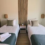 Wow Space - 3 Bedrooms & 2 Bathrooms *